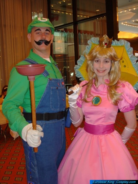 Luigi & Peach